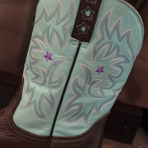 “Ariat” Leather Western Boots  
Size 8.5 - Picture 3 of 12